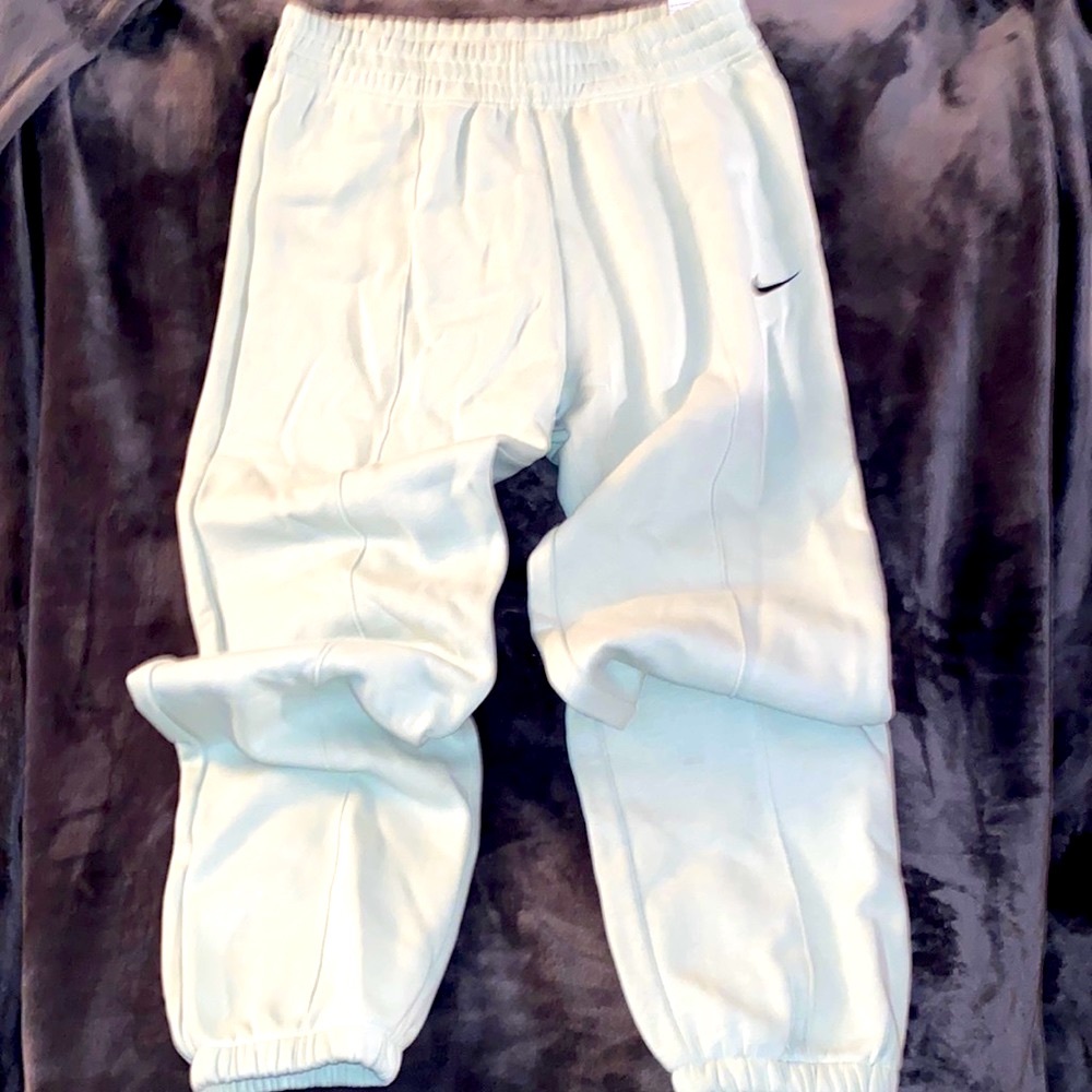 Nike Loose Fit Mid Rise Sweatpants Size M